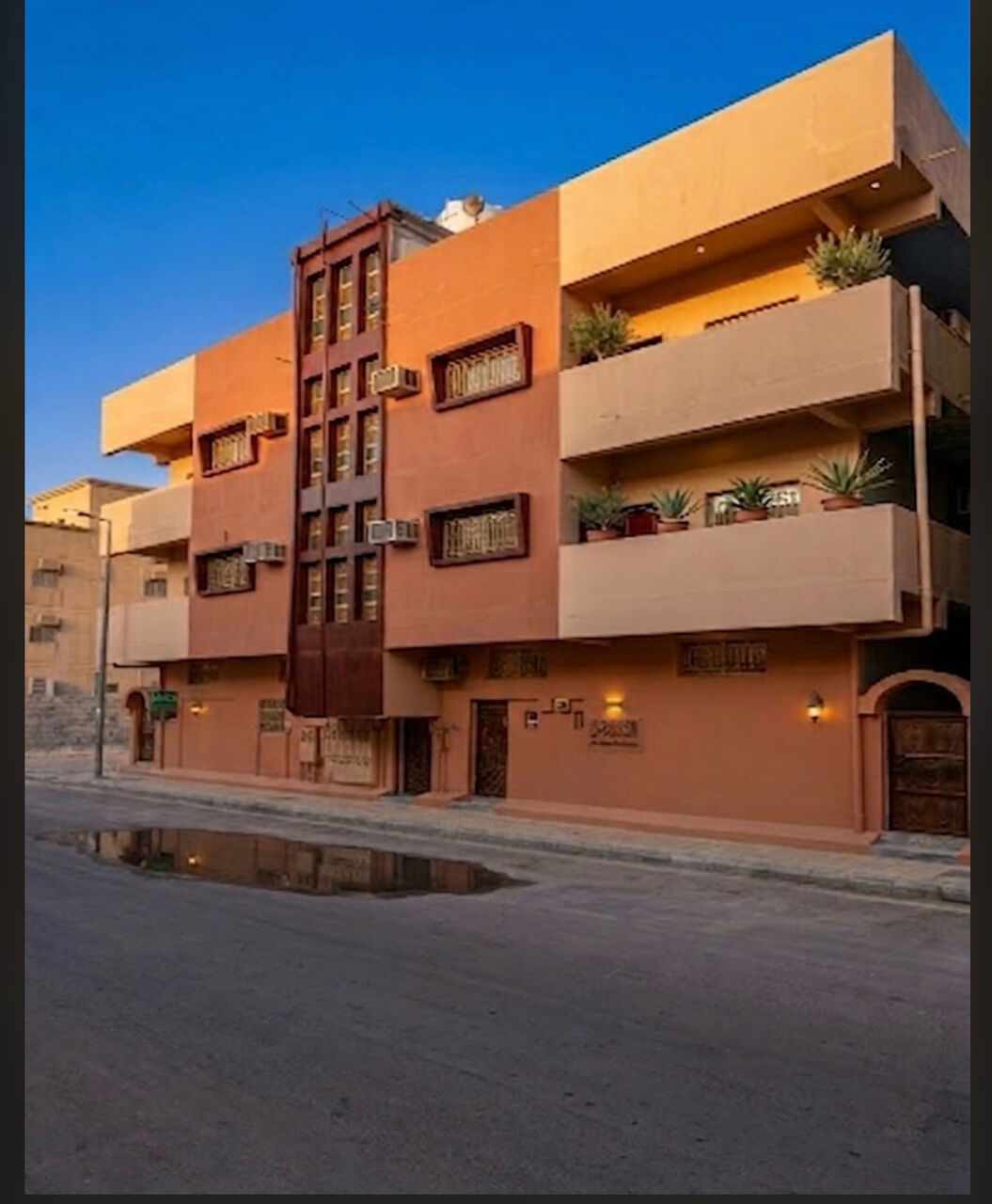2 BR, 2 Bhk Unfurnished For Bachelors