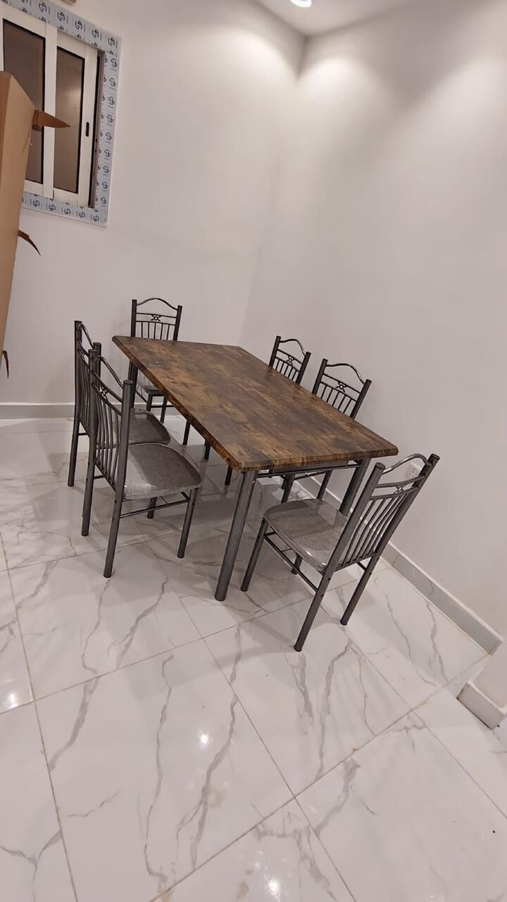 Brand New Dining Table With 6 Chair Are in Mecca