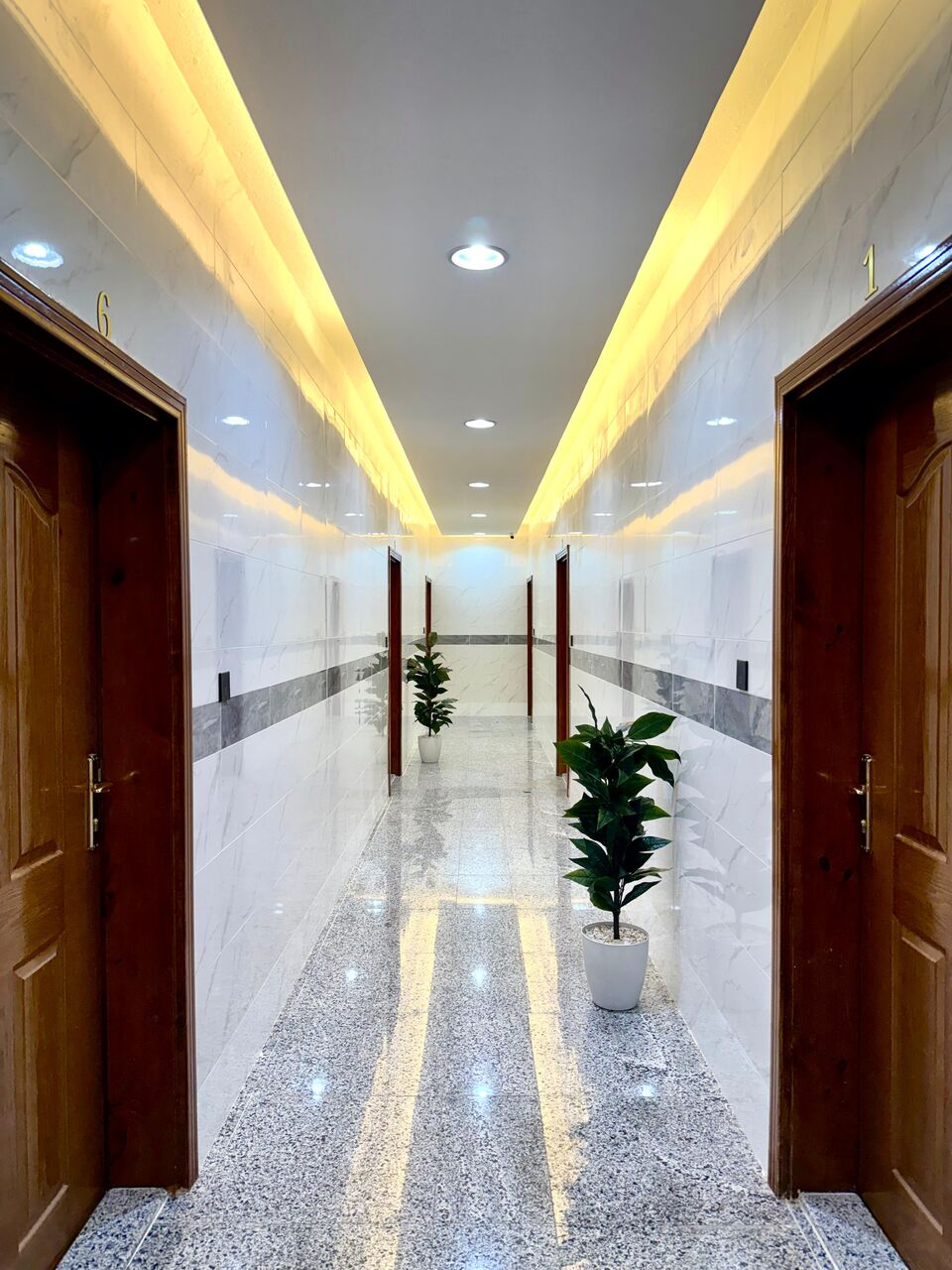 BRAND NEW FULL FURNISHED AND SEMI in Jubail