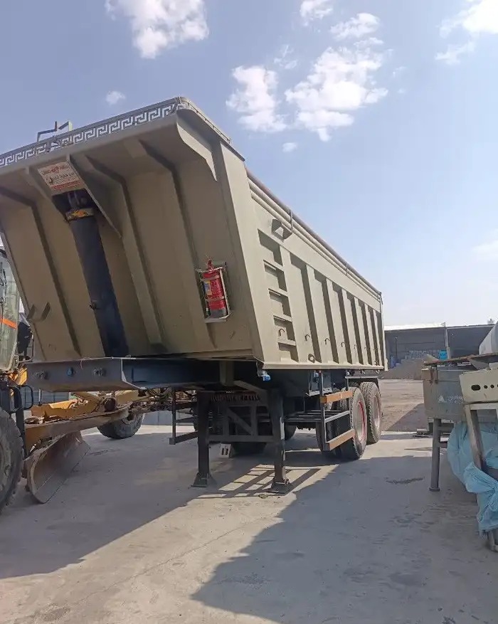 Dumb trailer 24 meter 2 axcel company في المدينة