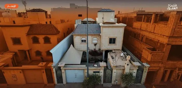 فيلا للايجار 450 م في بداية ظهرة لبن