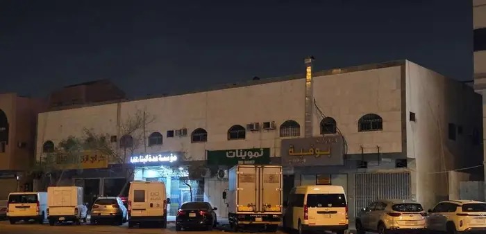 عمارة سكنية تجارية للايجار بالكامل