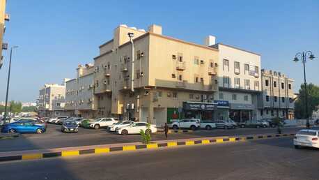 900 Per Month Family Apt With 2 Bedrooms 2 Bathrooms And 3 New AC Installed For Rent