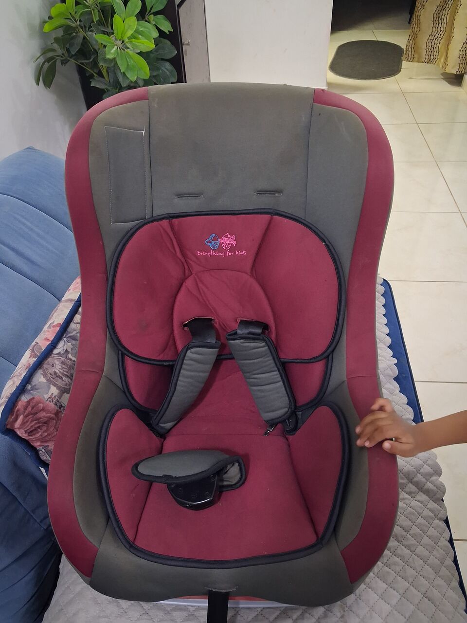 SAR 100, Baby Car Seat