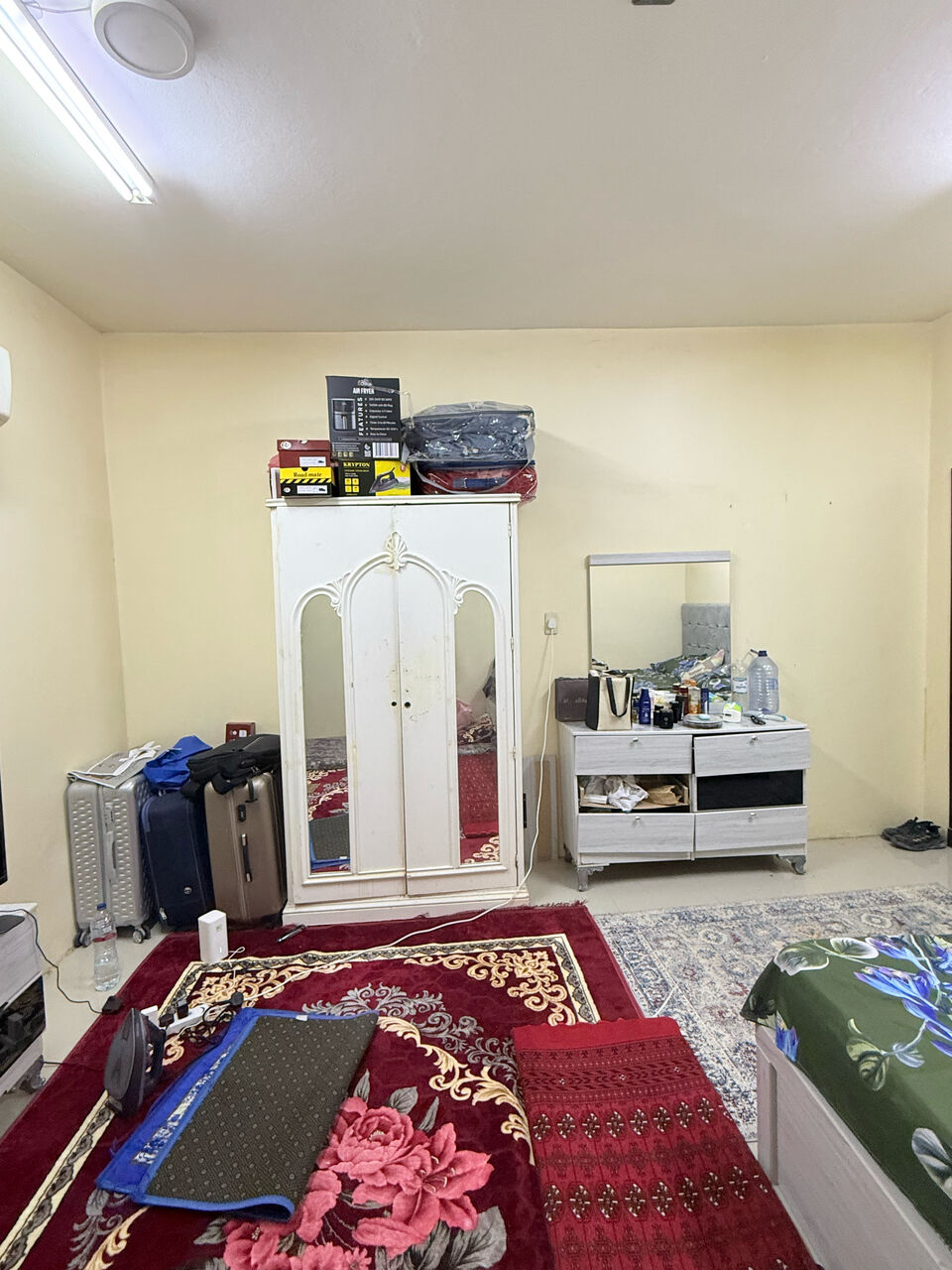 SAR 1000/month, Furnished Room For in Dammam