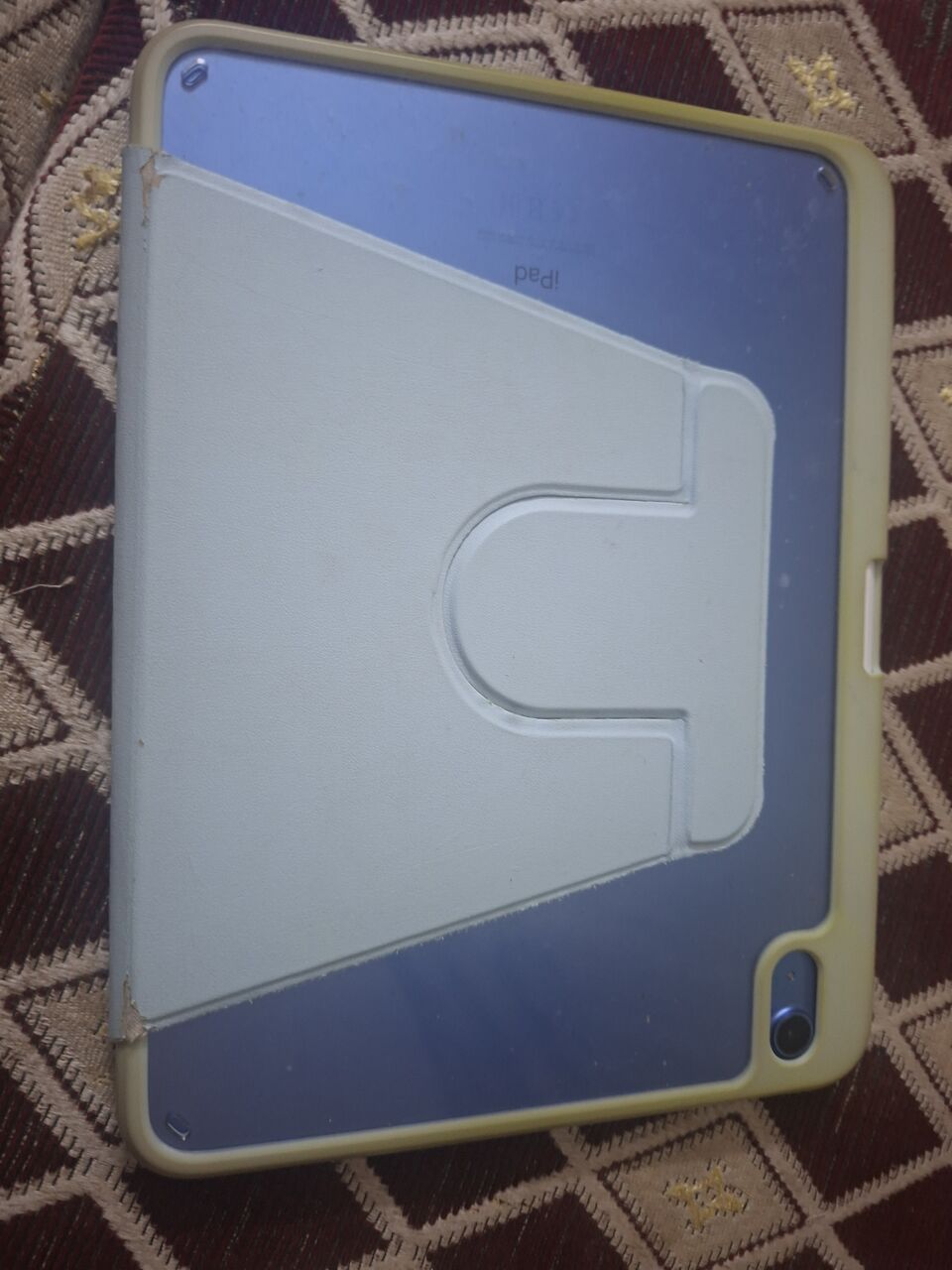 SAR 1000, Selling Ipad 10th Gen 64gb