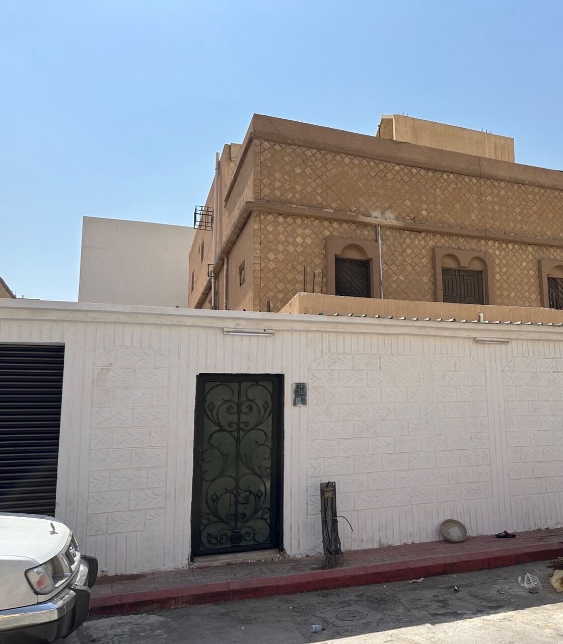 SAR 10000, Villa Portions For Rent