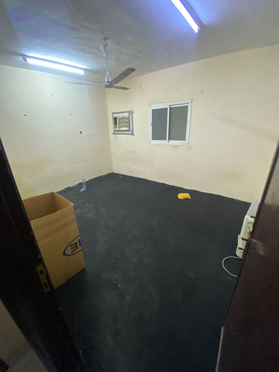 SAR 1000/month, 1 Big Bedroom With in Riyadh