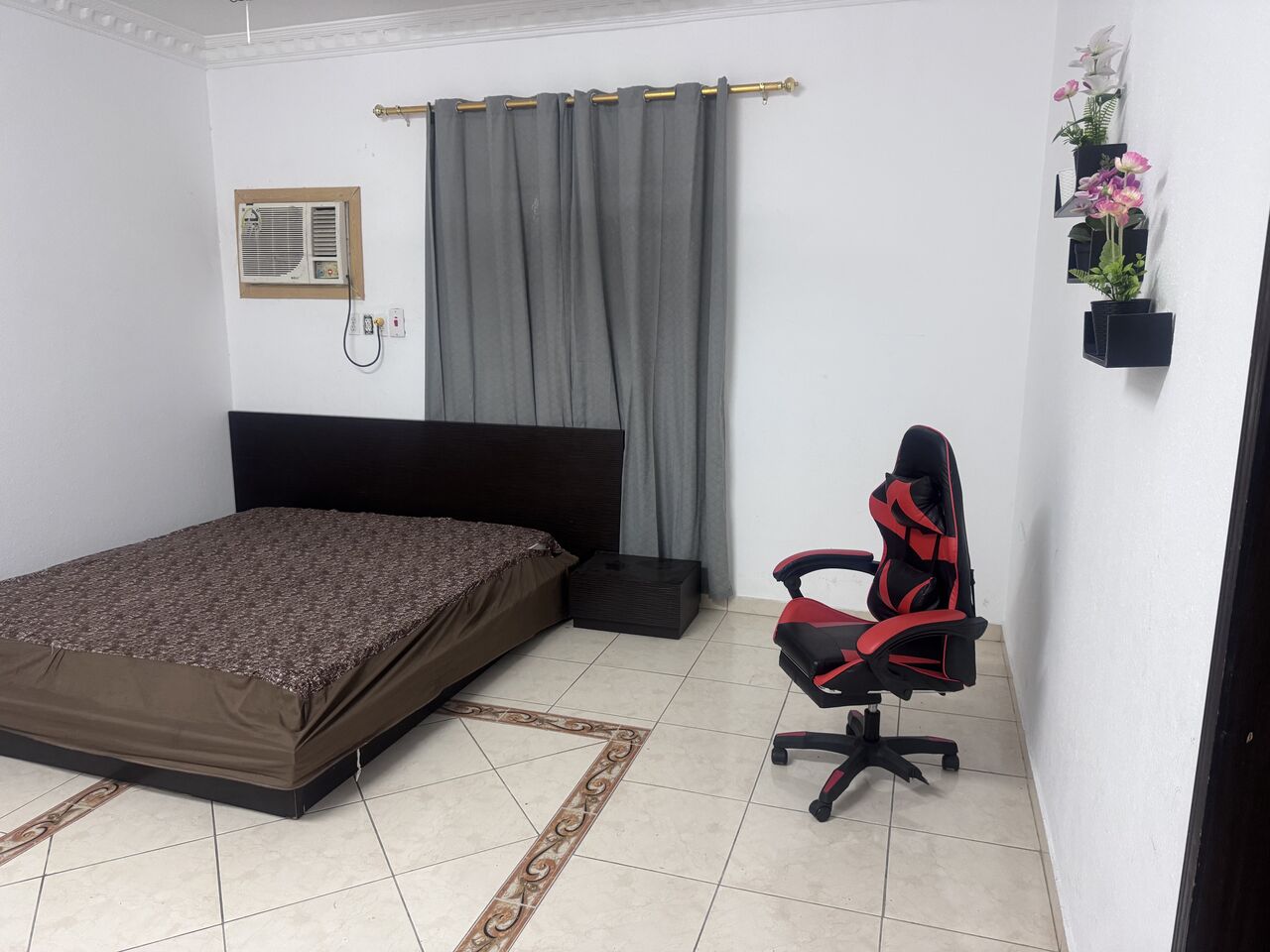 SAR 1100/month, Furnished, Very Big And in Dammam