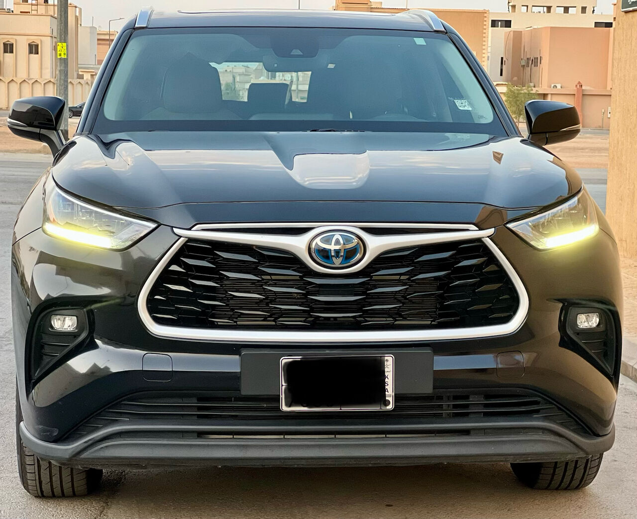 SAR 130, Toyota Highlander Hybrid, 2023, in Riyadh
