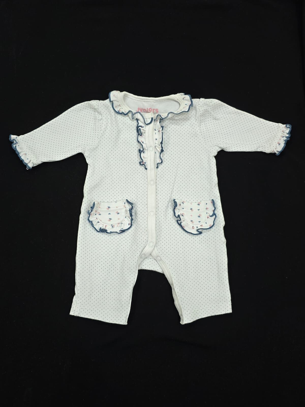 SAR 15, Slightly Used New Born Dresses. in Mecca