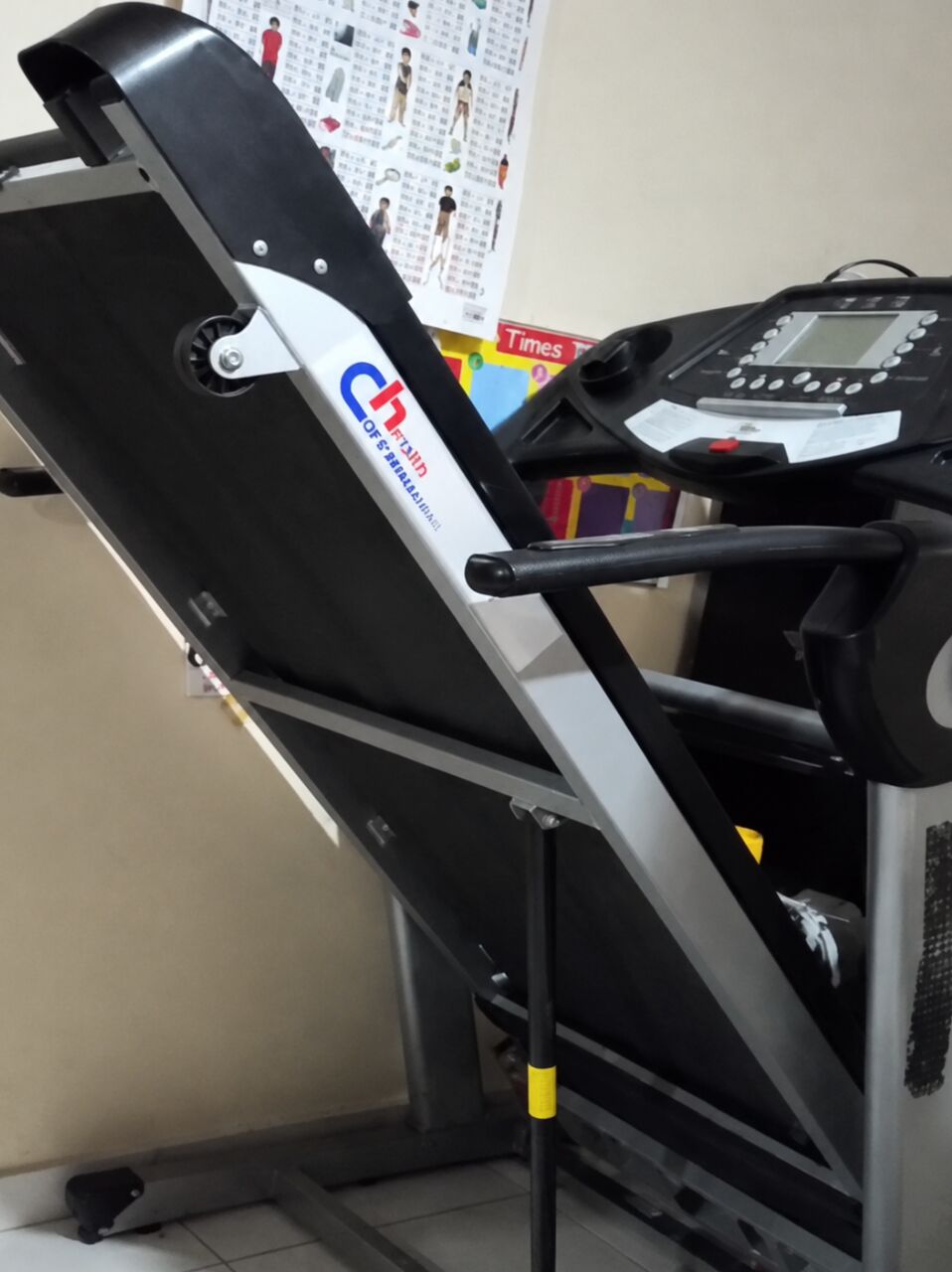SAR 1500, Heavy Duty Treadmill
