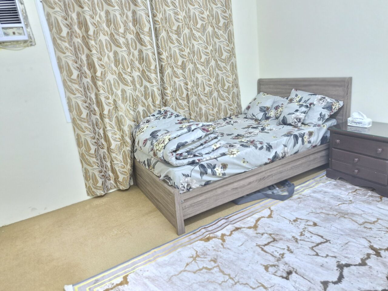 SAR 1500/month, Room