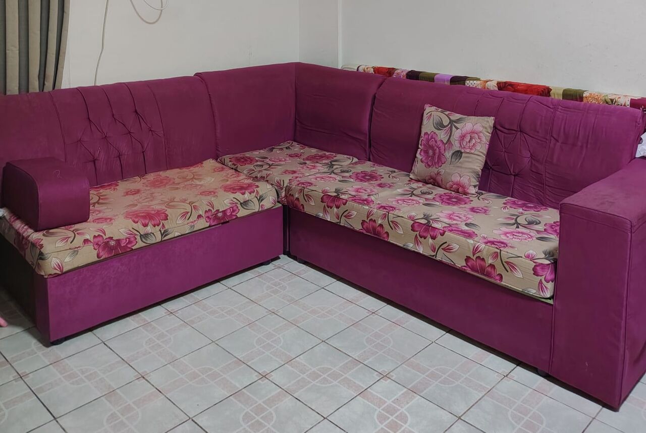 SAR 175, SOFA (4 SEATER)