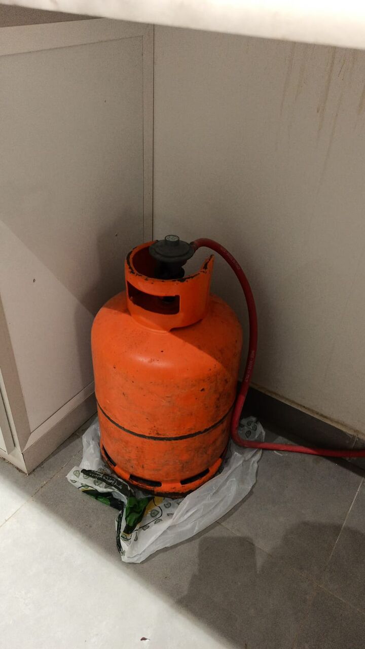 SAR 180, Cooking Gas Cylinder