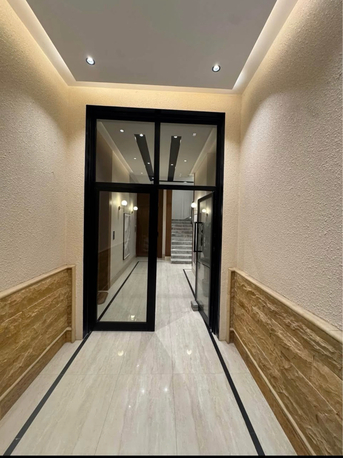 SAR 1800/month, 1 BR, 1 Room In 4 BHK Apartment