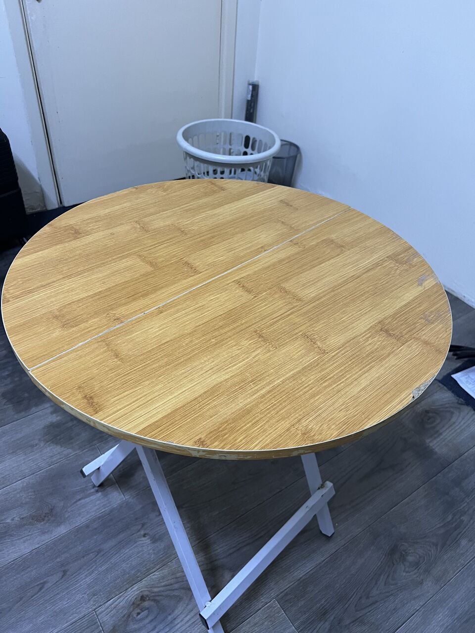 SAR 200, Round Foldable Table + Drawer