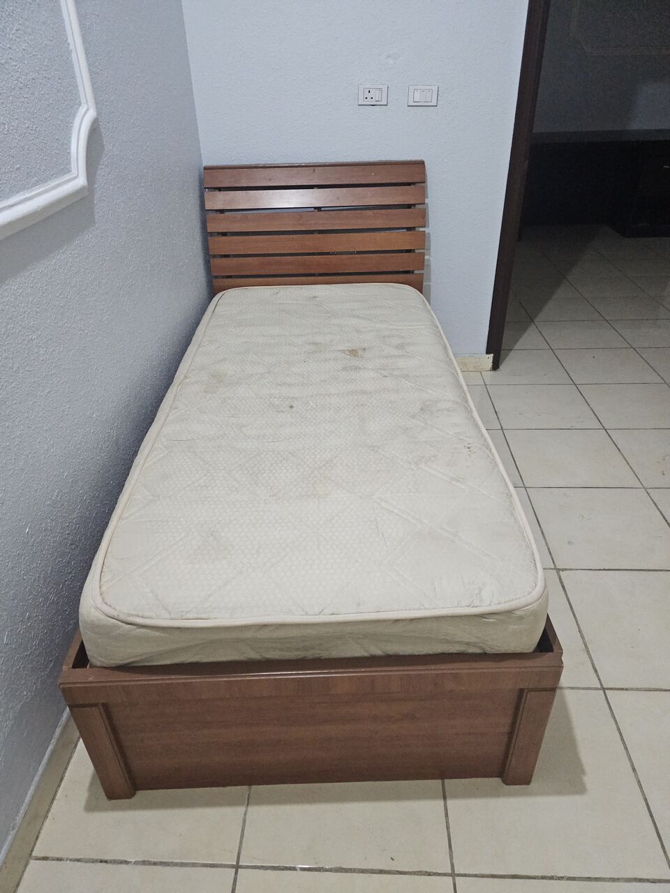 SAR 200, Single Bed With Mattress