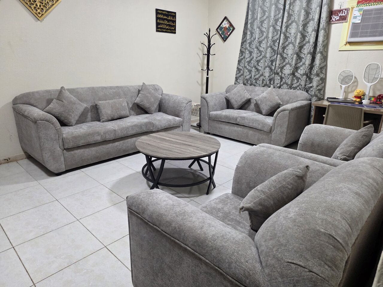 SAR 2100, Sofa Set 7 Seater In Very Good Condition
