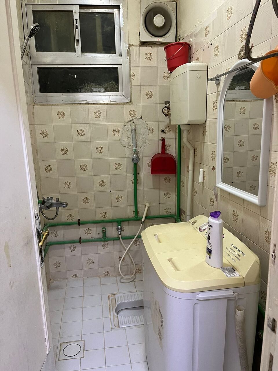SAR 2200/month, I AM OFFERING A SINGLE in Riyadh