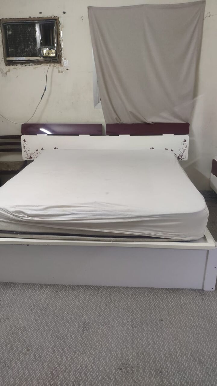 SAR 225, Modern Double Bed With Matching in Riyadh