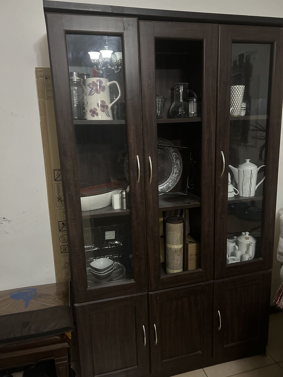 SAR 250, CROCKERY CABINET