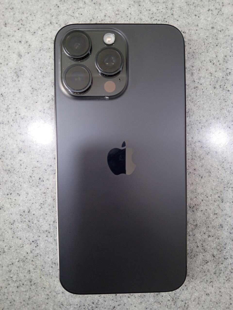 SAR 2600, I Phone 15 Pro Max