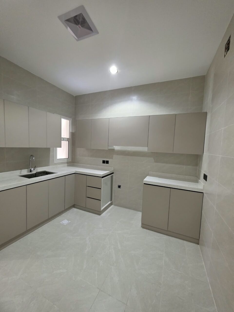 SAR 27600/year, 2 BR, 2 Bedrooms, A in Khobar