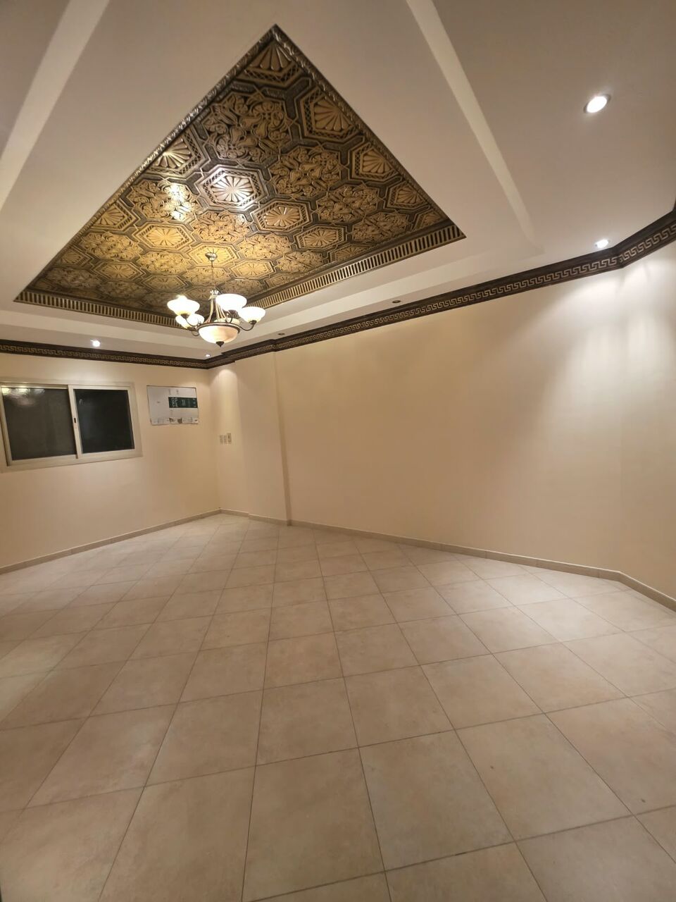 SAR 28000/year, 3 BR, Consists Of:- 3 in Khobar