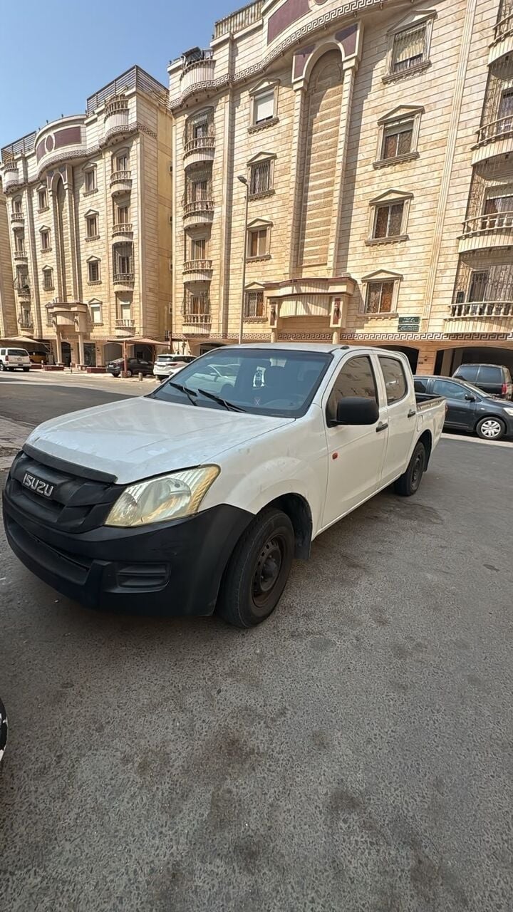 SAR 28500, Isuzu D-MAX, 2013, Manual, 500000 KM