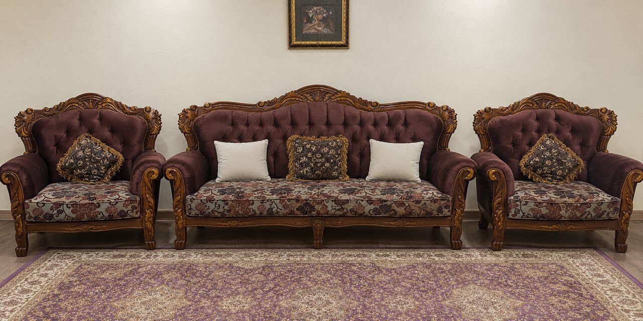 SAR 300, Elegant 5 Seater Sofa