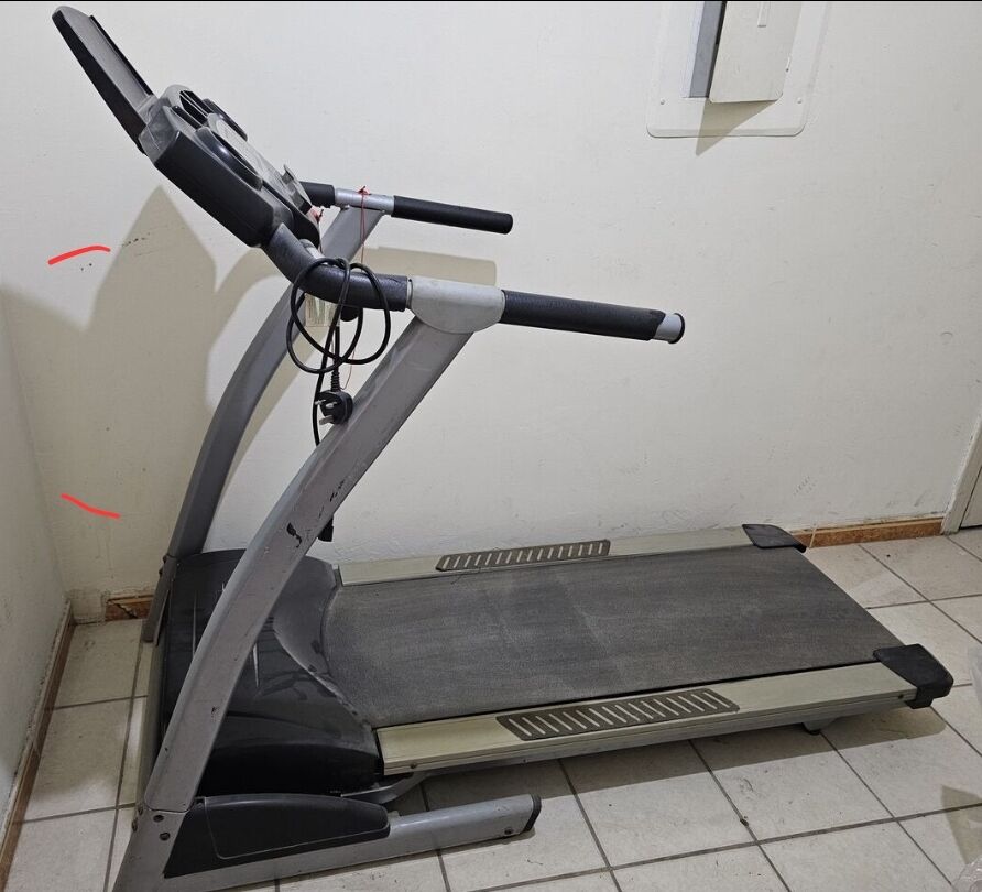 SAR 300, I Want To Sell Trade Mill/ in Jeddah