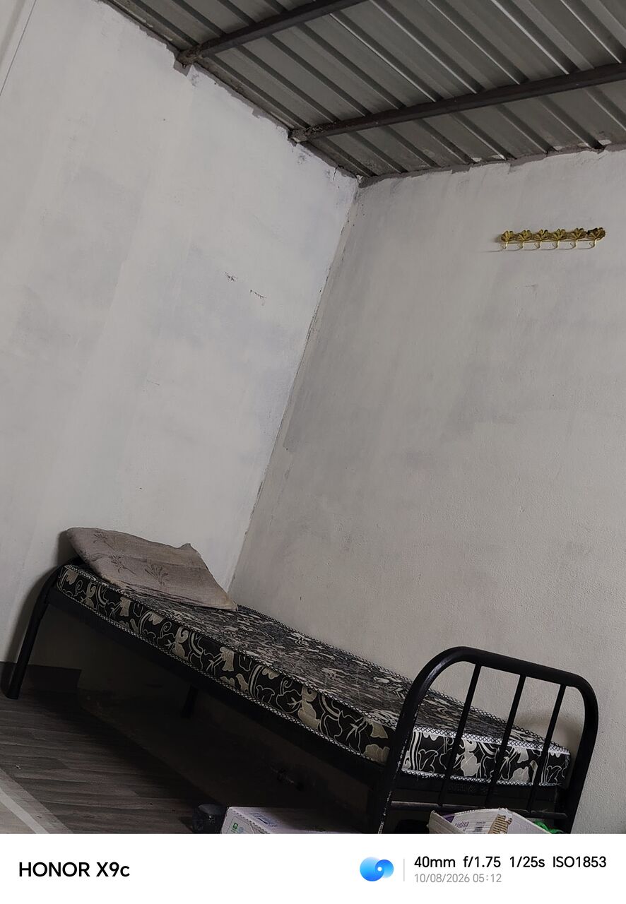 Sar 300/month, I Have A Bed Space Only in Jeddah