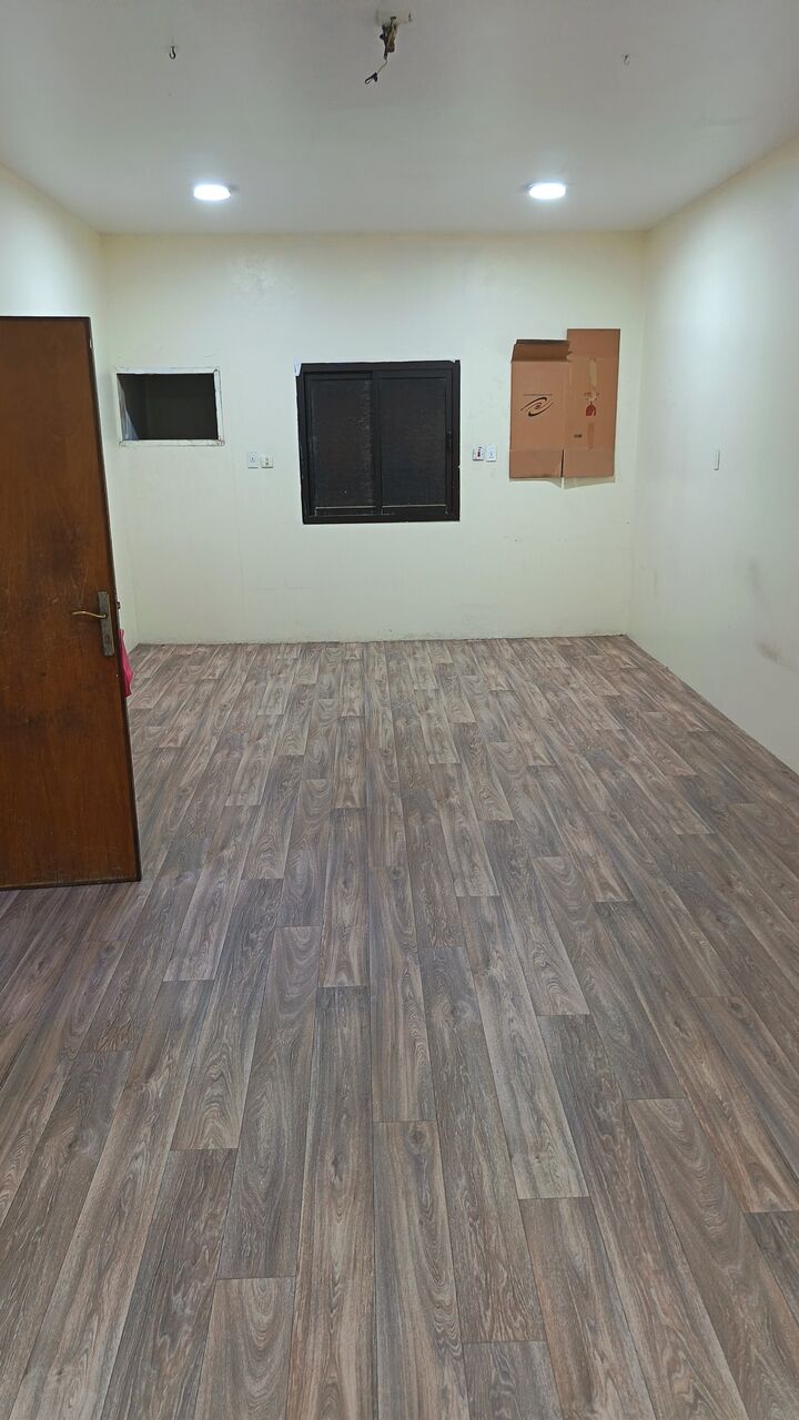 SAR 300/month, Room 600 Sr/month (2 Person)