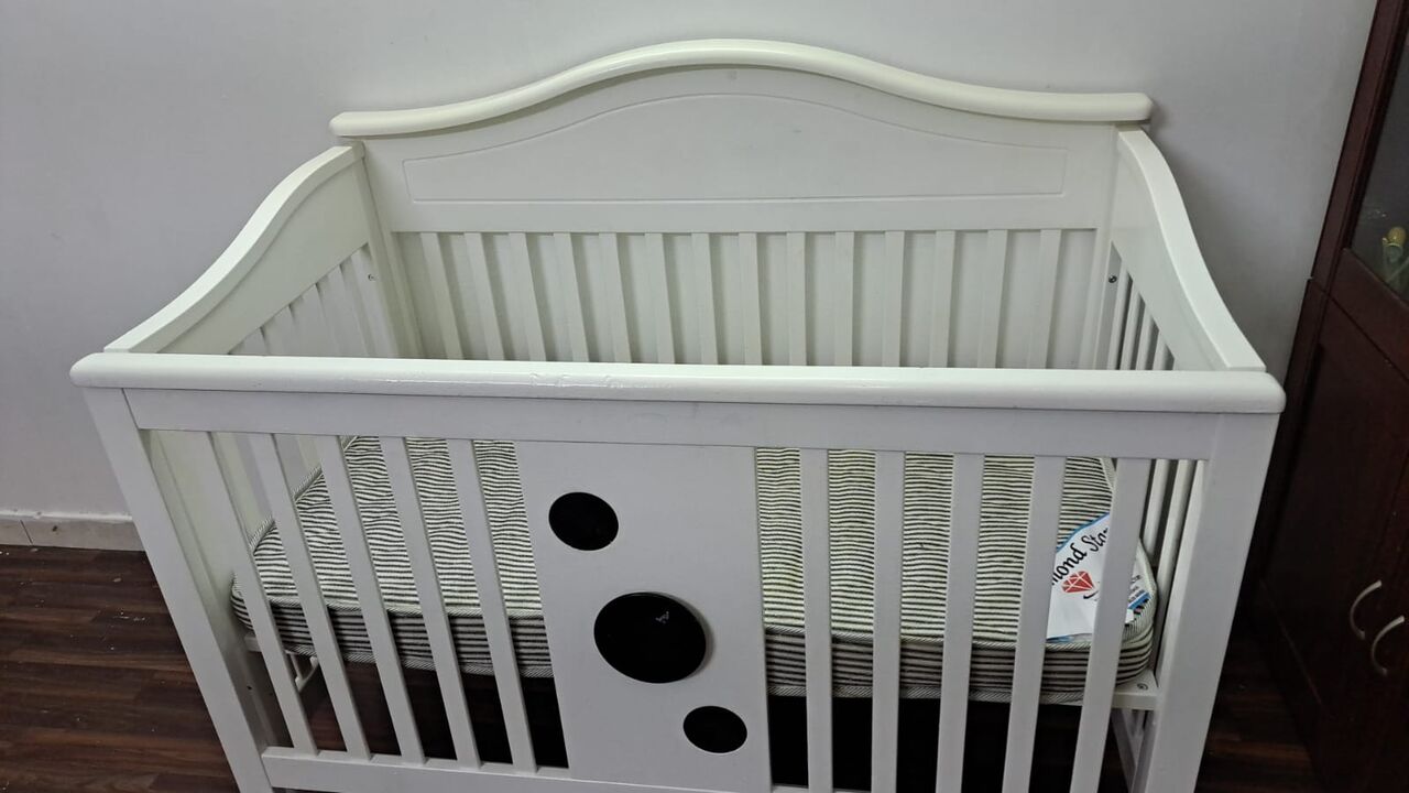 SAR 320, Giggles Wooden Baby Cot + in Riyadh