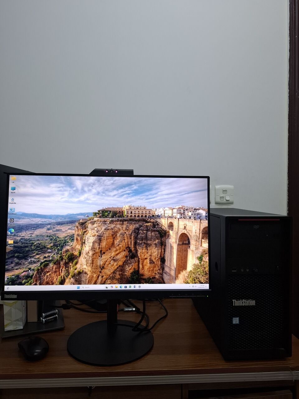 SAR 3200, Lenovo ThinkStation P520c in Riyadh