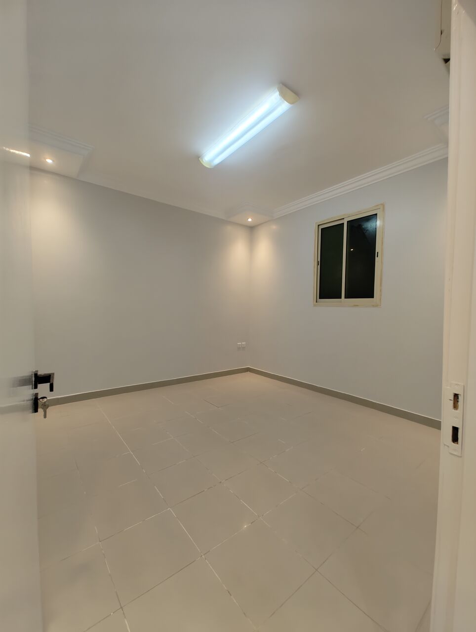 SAR 38000/year, 2 BR, 2BHK Family in Riyadh