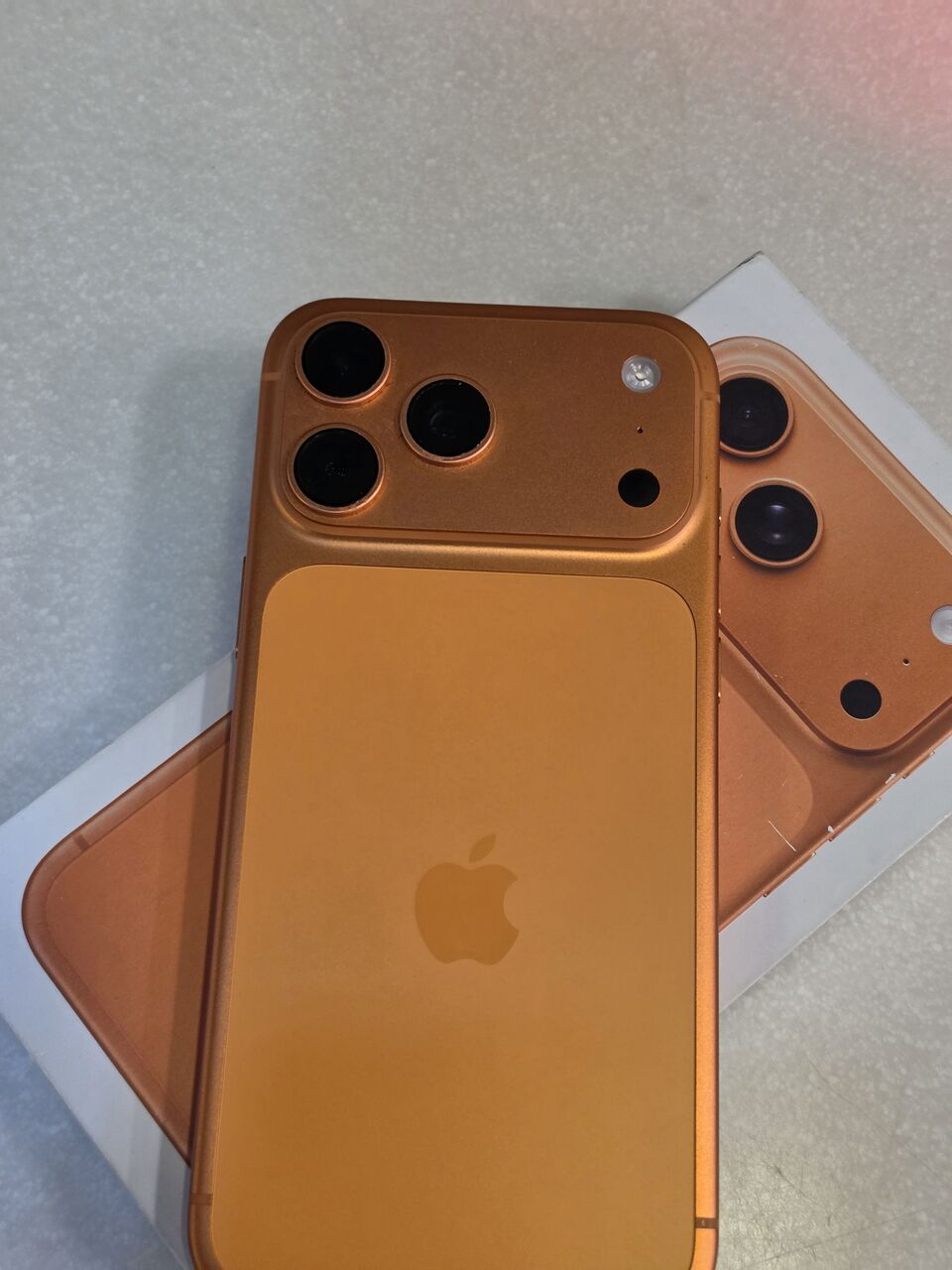 SAR 3900, IPhone 17 Pro Max