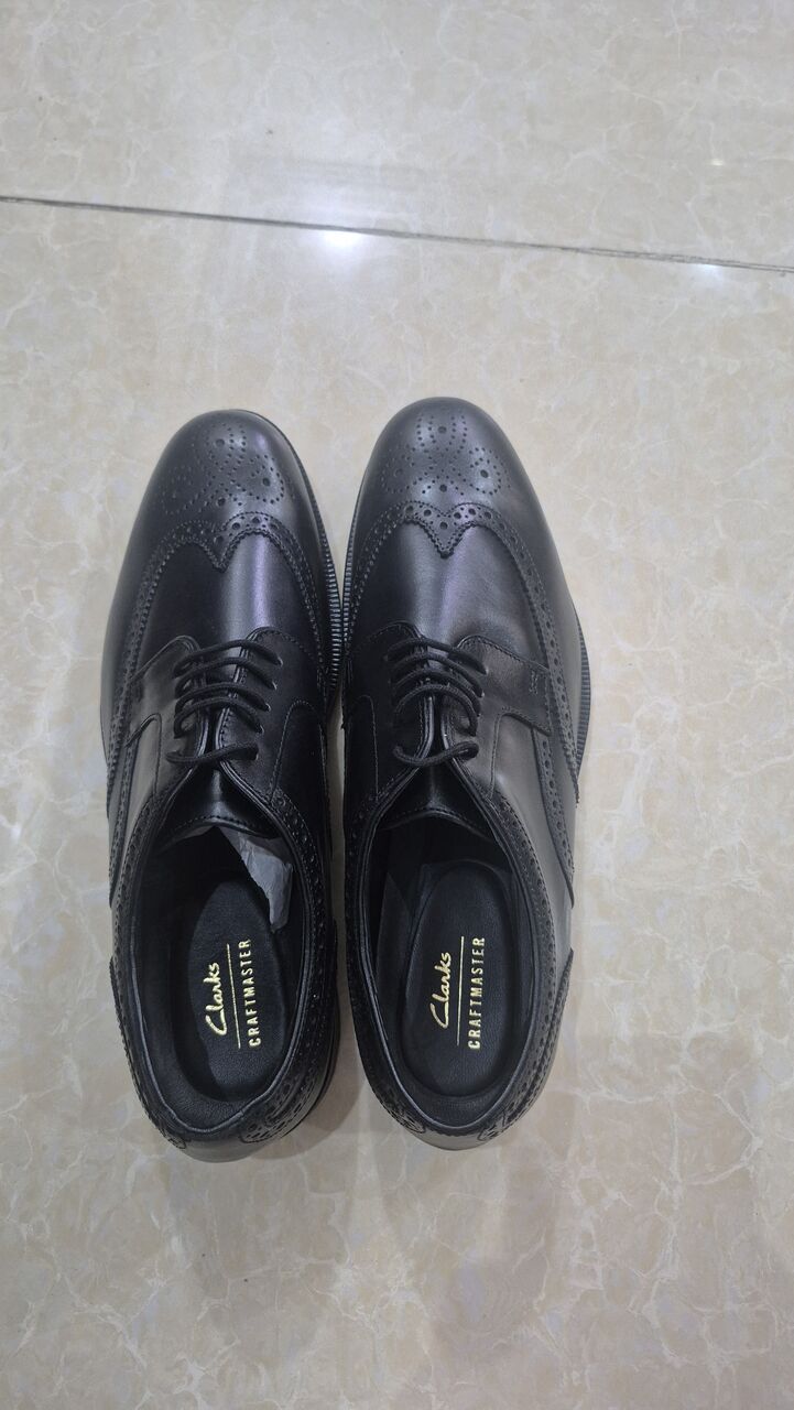 SAR 400, Brand New Clarks 43 EU 10 US in Mecca