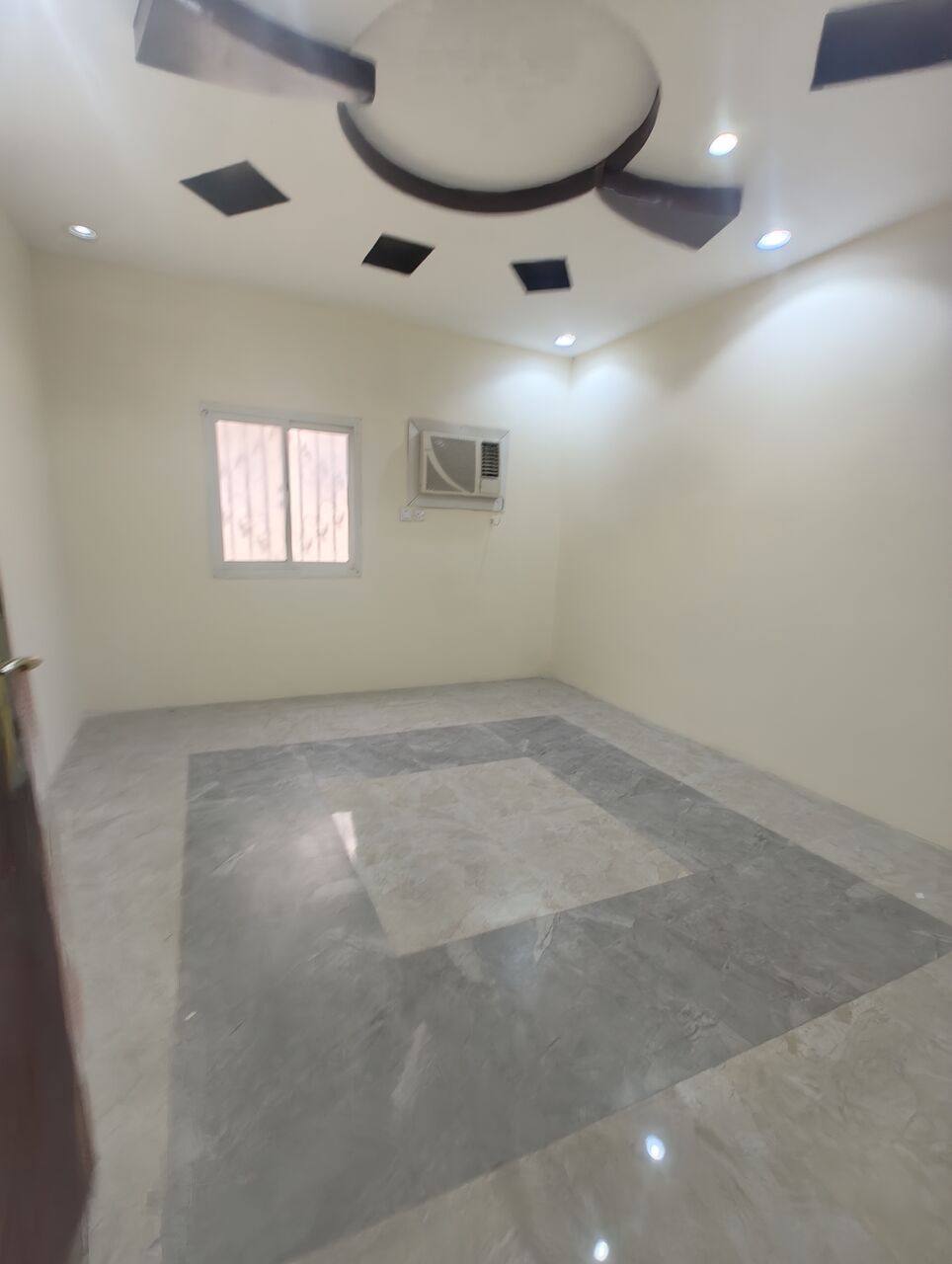 SAR 40000/year, 3 BR, 3BHK Family in Riyadh