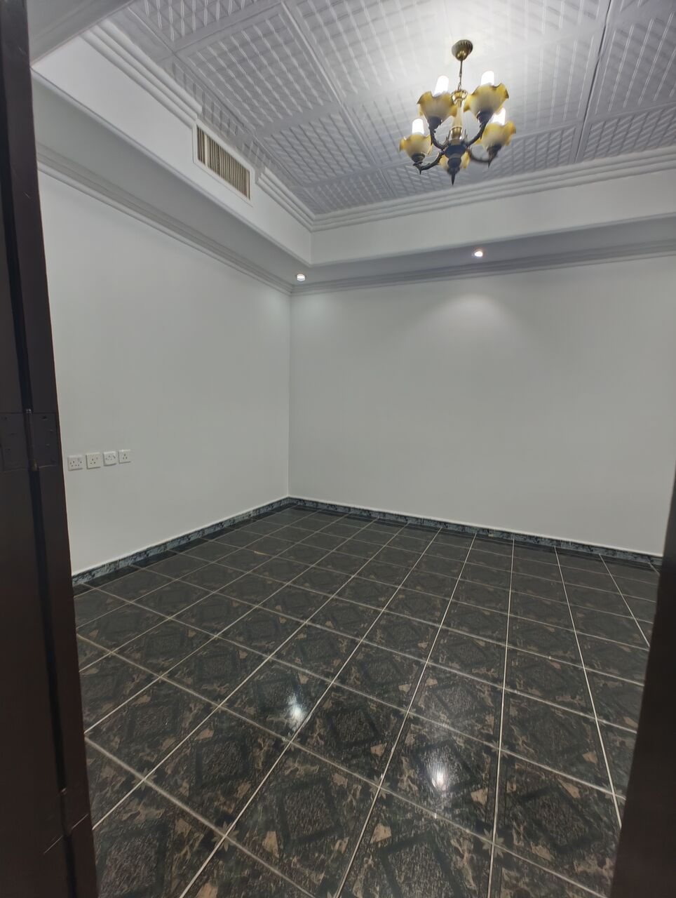 SAR 43000/year, 4 BR, 4BHK Family in Riyadh