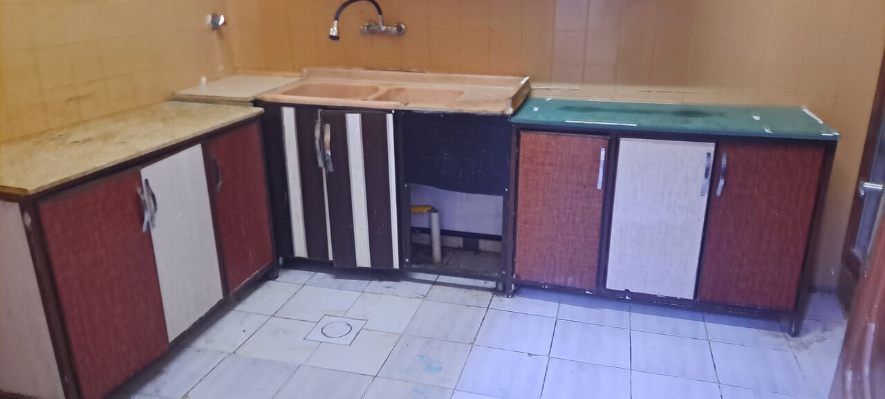 SAR 450, Kitchen Cabinets Immediate Sale
