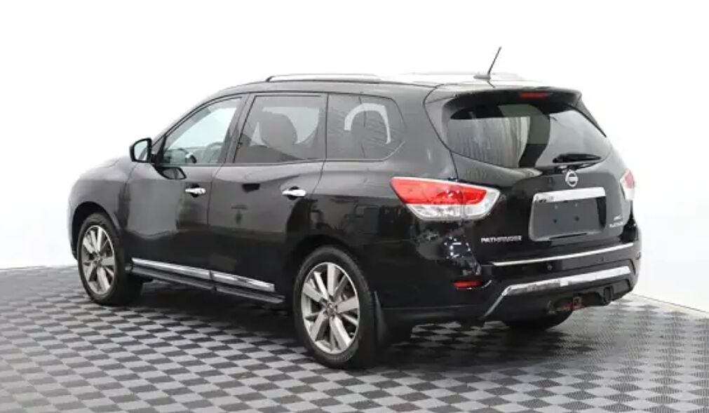 SAR 46, Nissan Pathfinder 20216, 2016, in Mecca