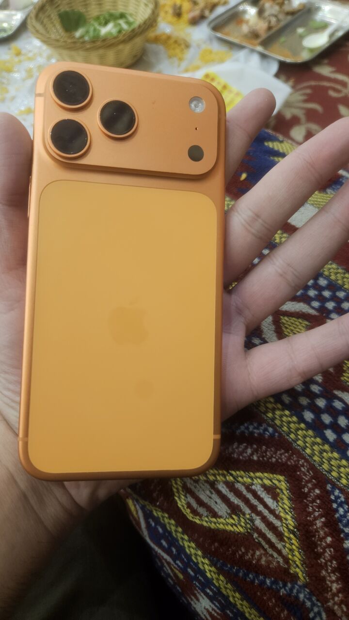 SAR 4600, Iphone 17 Pro Max.UK Variant in Medina