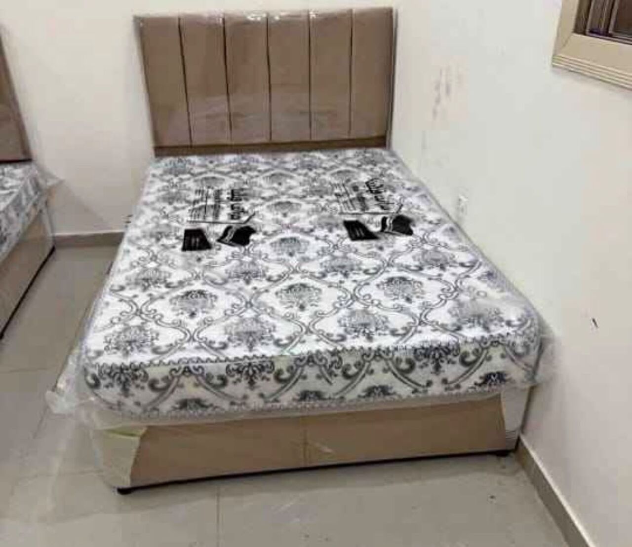 SAR 5, Premium Quality Medium Size Bed Frame