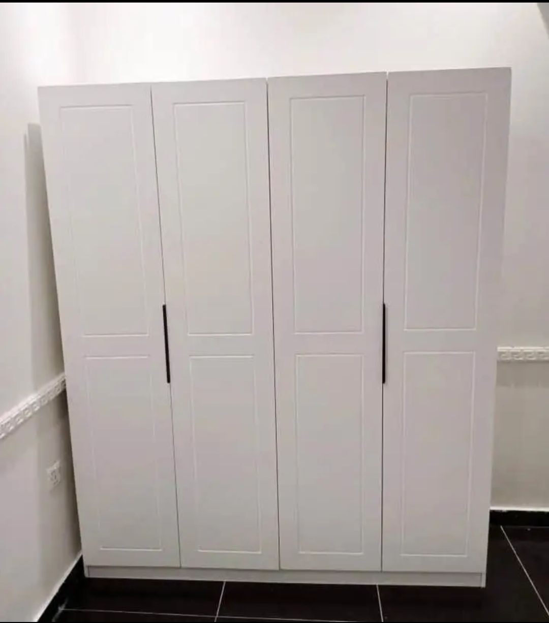 SAR 5, Wardrobe