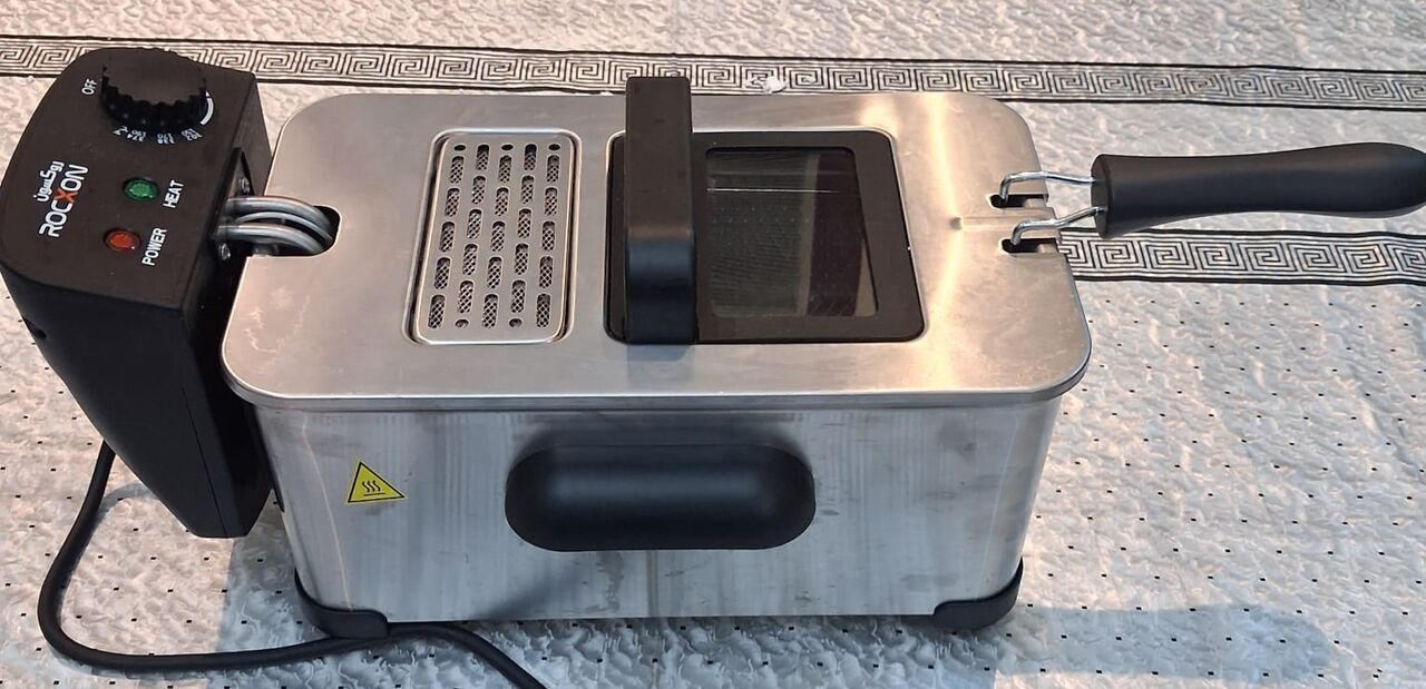 SAR 50, Oil Electric Deep Fryer 40 SR, in Jeddah