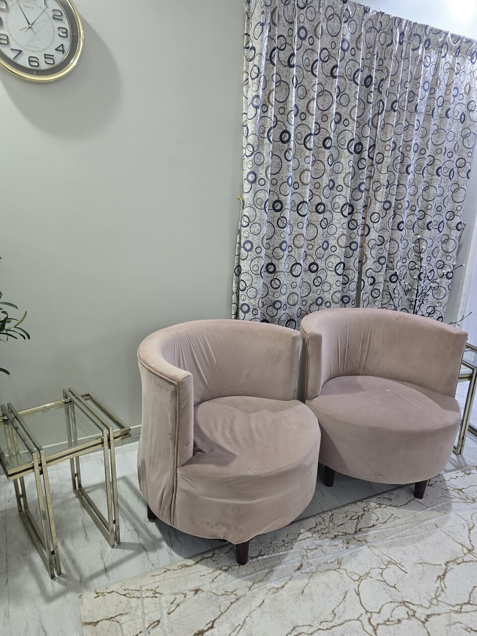 SAR 500, 9 Seater Sofa With Center And Side Table