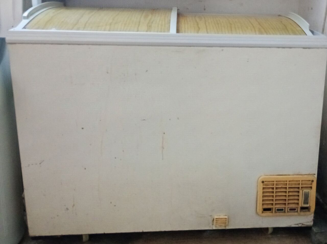 SAR 500, BIG DEEP FREEZER NEGOTIABLE PRICES