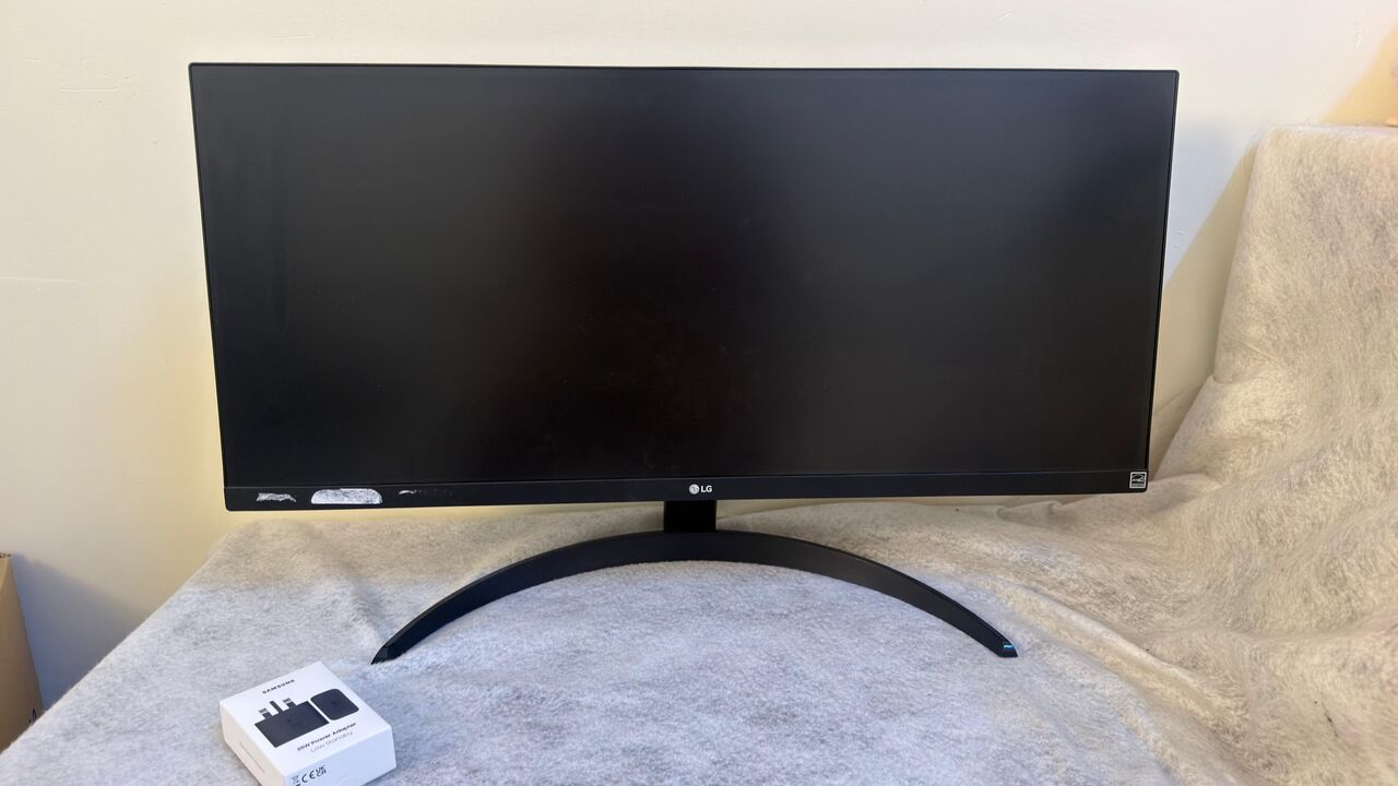 SAR 500, LG 29-inch UltraWide Full HD Monitor